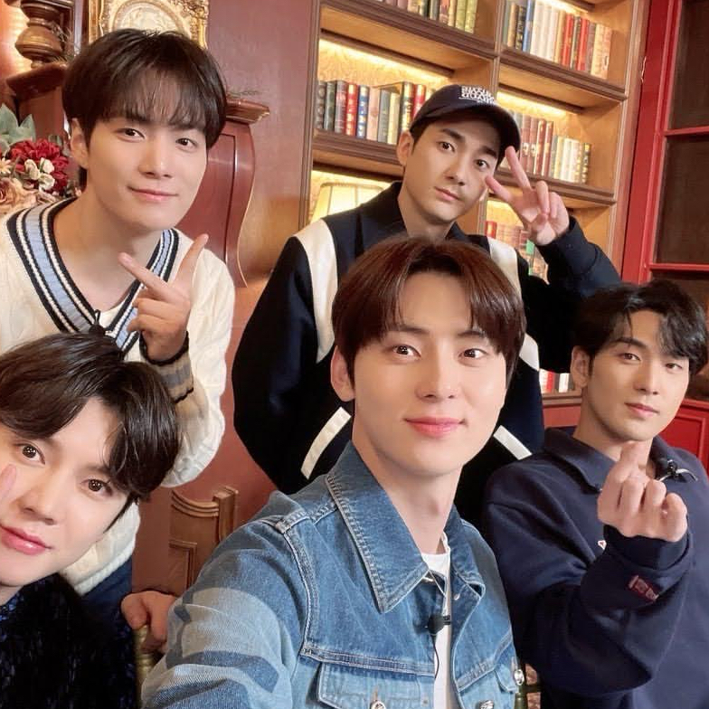 뉴이스트 팬이 찍은 순간