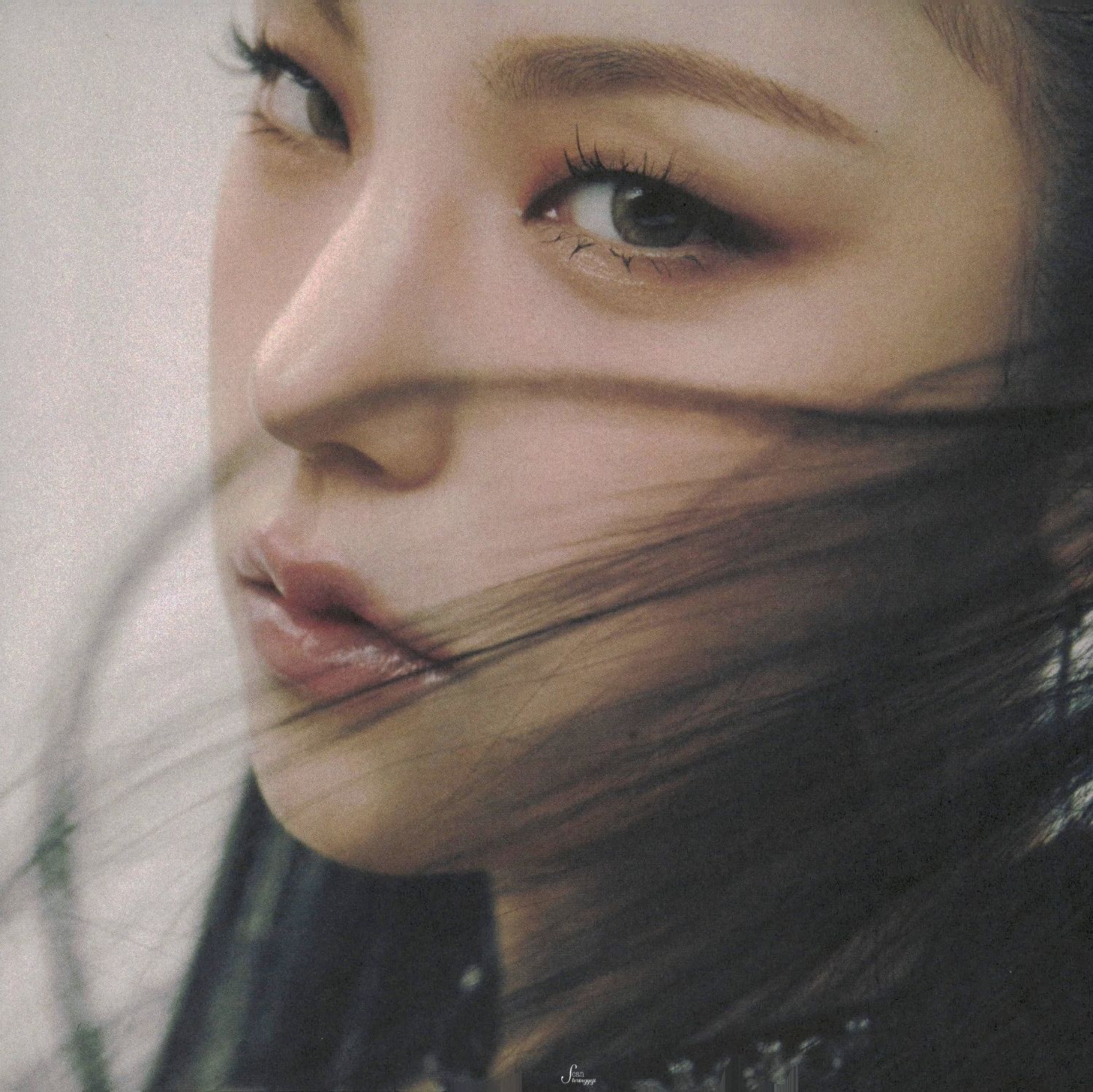Behind-the-scenes cut of Yeji (ITZY)