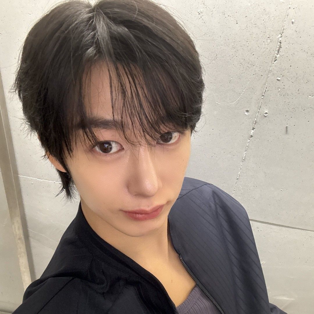 A moment captured by Hyungwon (MONSTA X)'s fan