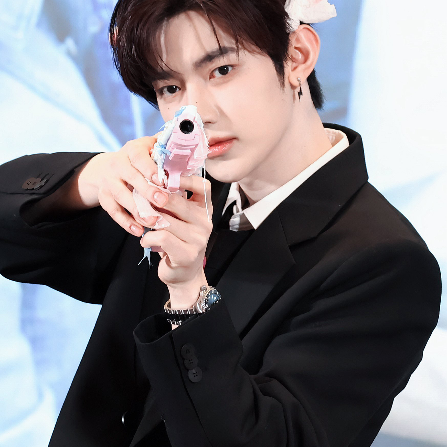 Behind-the-scenes cut of Zhang Hao (ZEROBASEONE)