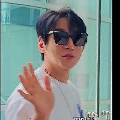 Recent activity shot of Hwang Chiyeol