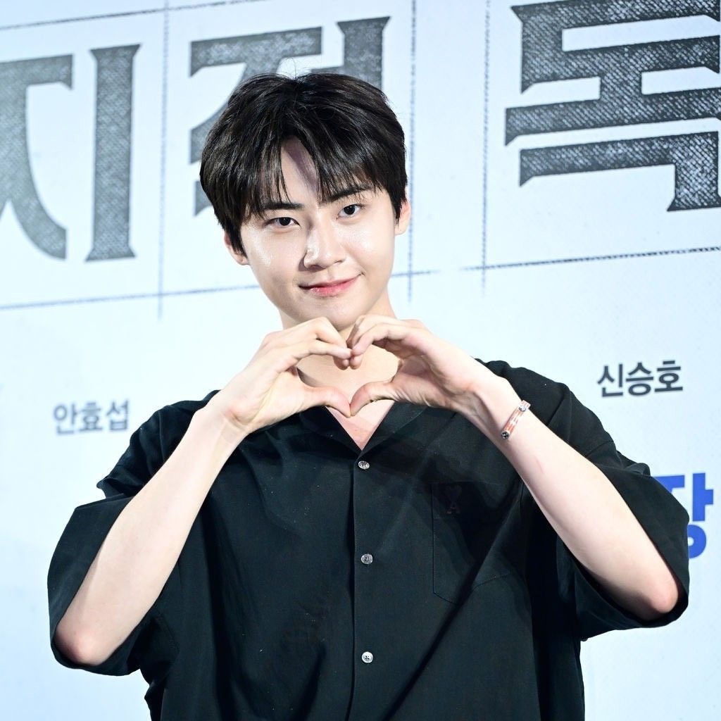 이진혁의 최신 사진