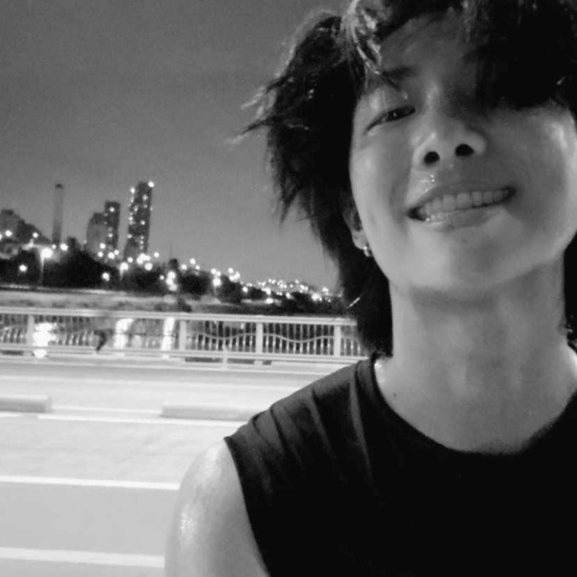 RM (방탄소년단)의 비하인드 컷
