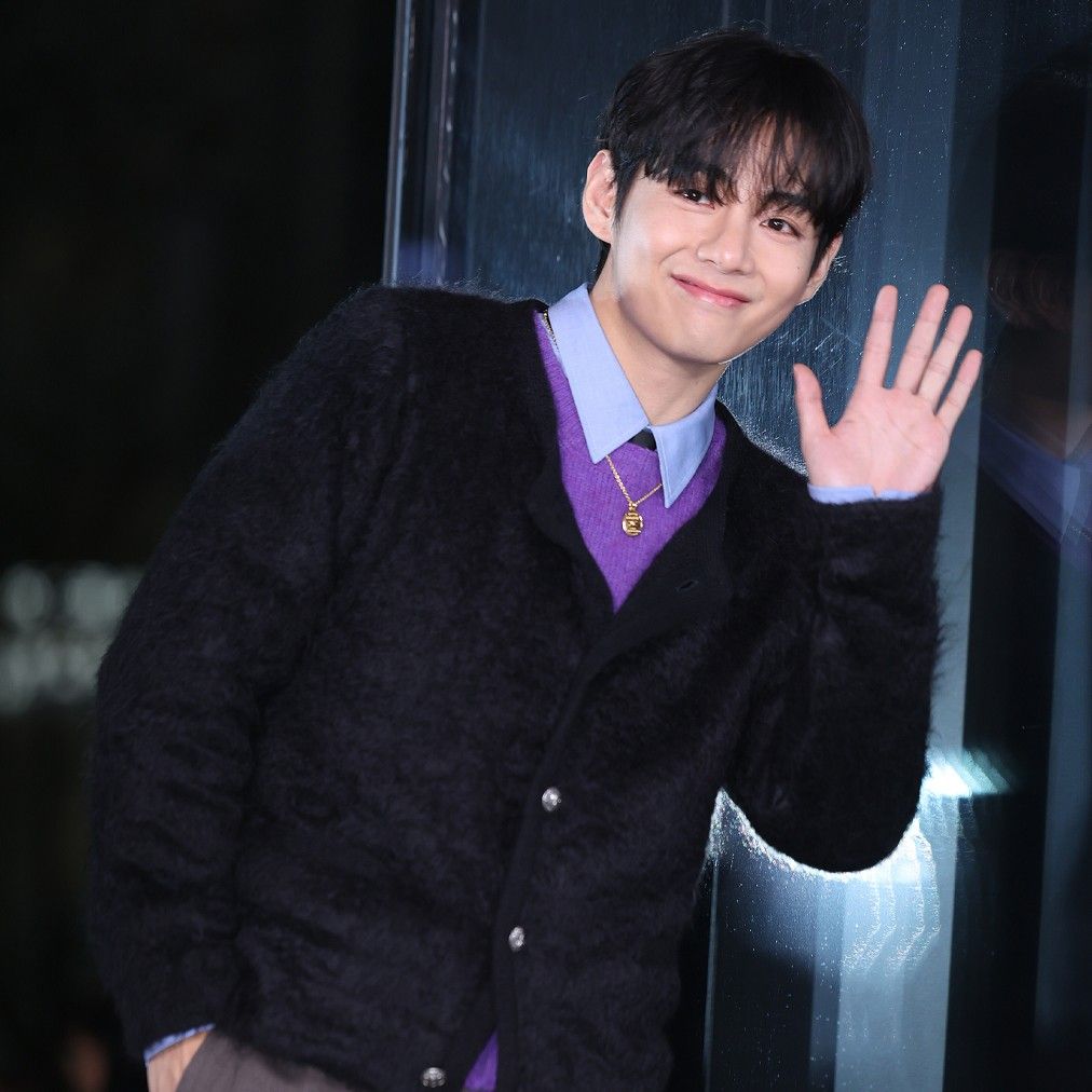 뷔 (방탄소년단)의 비하인드 컷