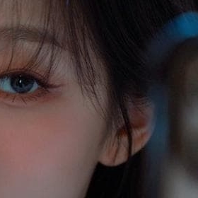 A moment captured by Jeong Yein (Lovelyz)'s fan