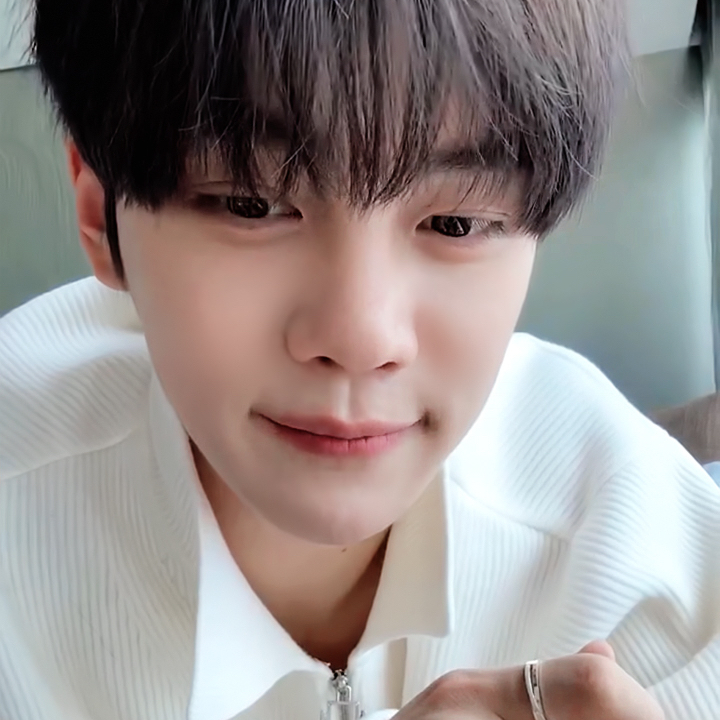 キム・ギュビン (ZEROBASEONE)ファンが撮った瞬間