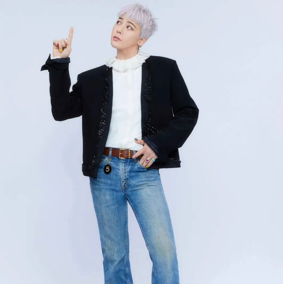 Behind-the-scenes cut of G-DRAGON (BIGBANG)