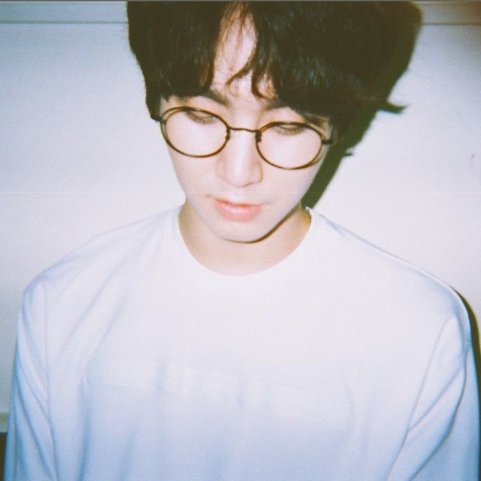 Recent activity shot of Shinwon (PENTAGON)