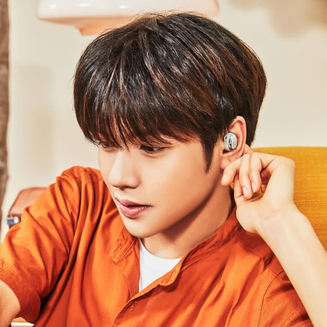 Recent activity shot of Kim (HORI7ON)