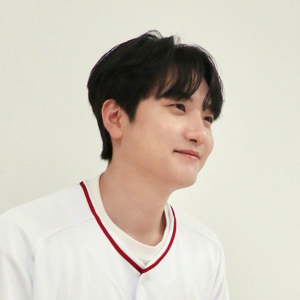 Signature photo of Shin Gwangil (LUCY) capturing their charm