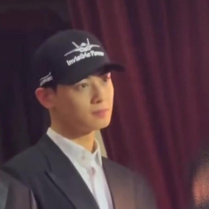 A moment captured by Eunwoo (ASTRO)'s fan