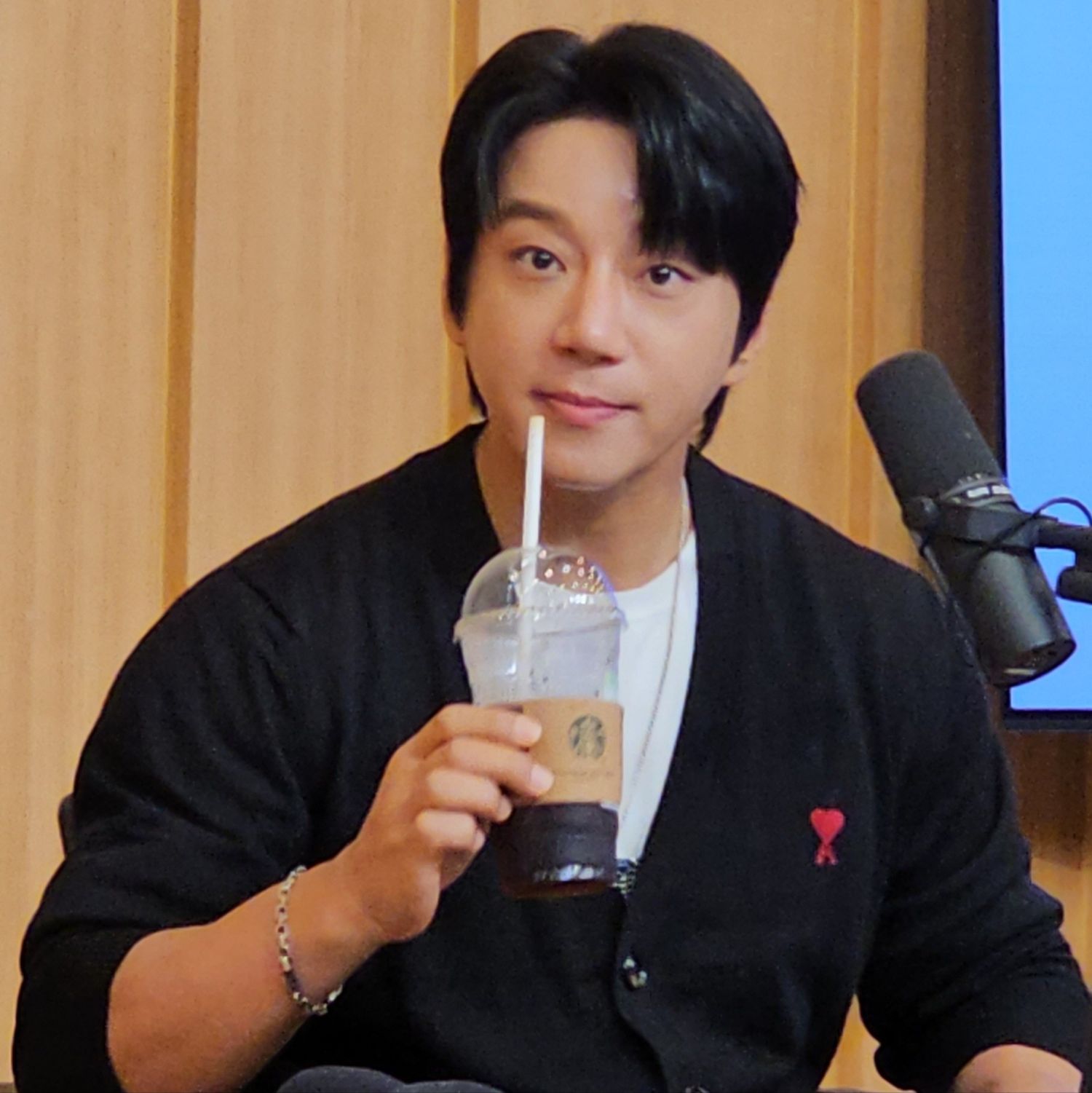 Latest photo of Hwang Chiyeol