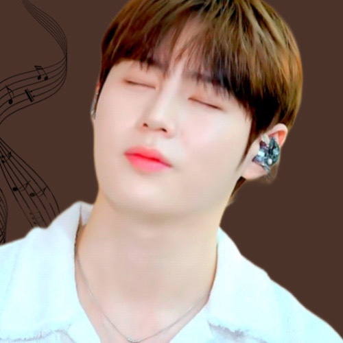 Behind-the-scenes cut of Ha Sungwoon