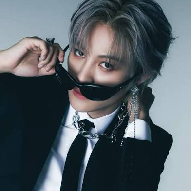 Behind-the-scenes cut of YANGYANG (WayV)