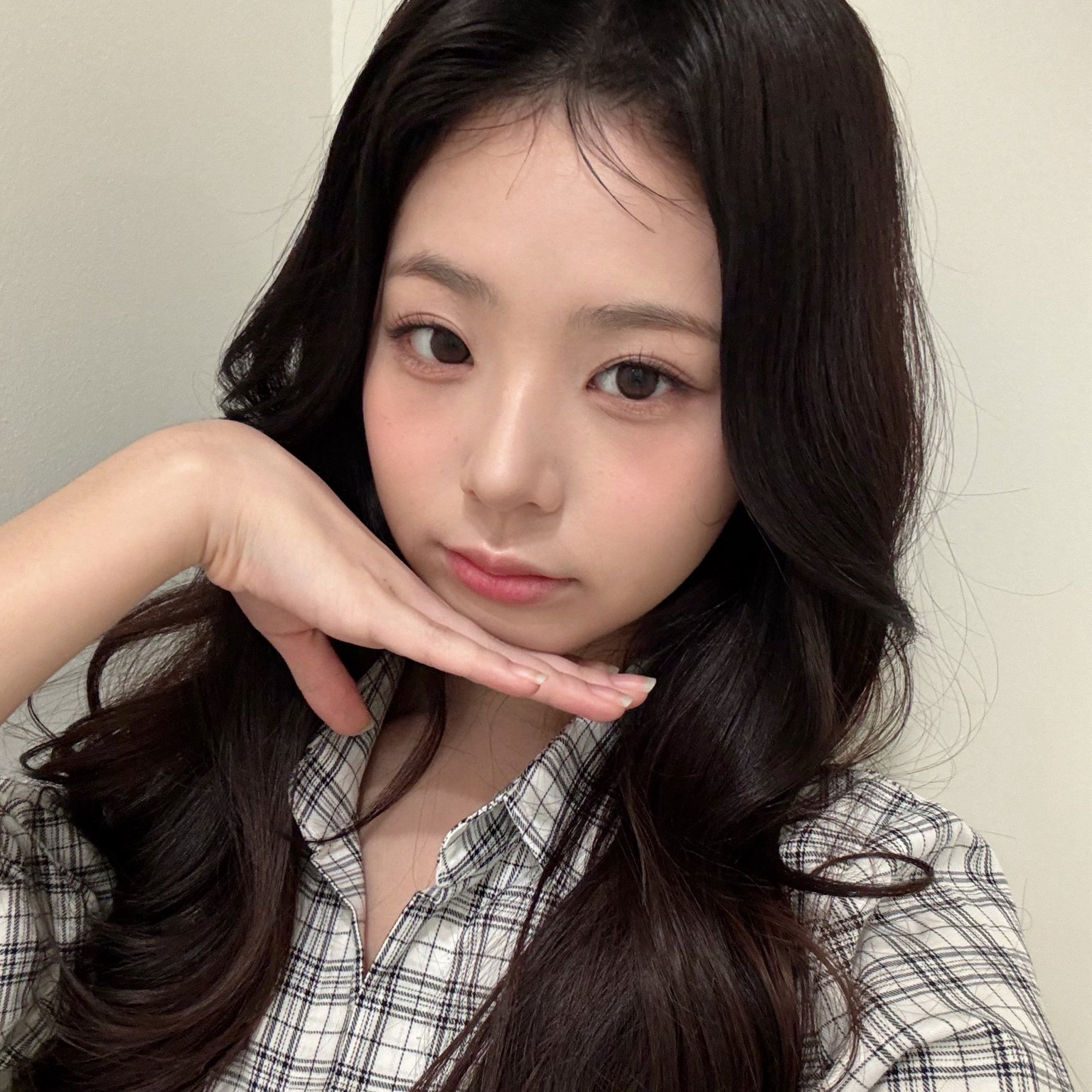 Behind-the-scenes cut of Seowon (UNIS)