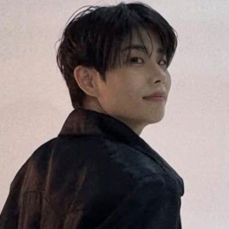 Latest photo of MJ (ASTRO)