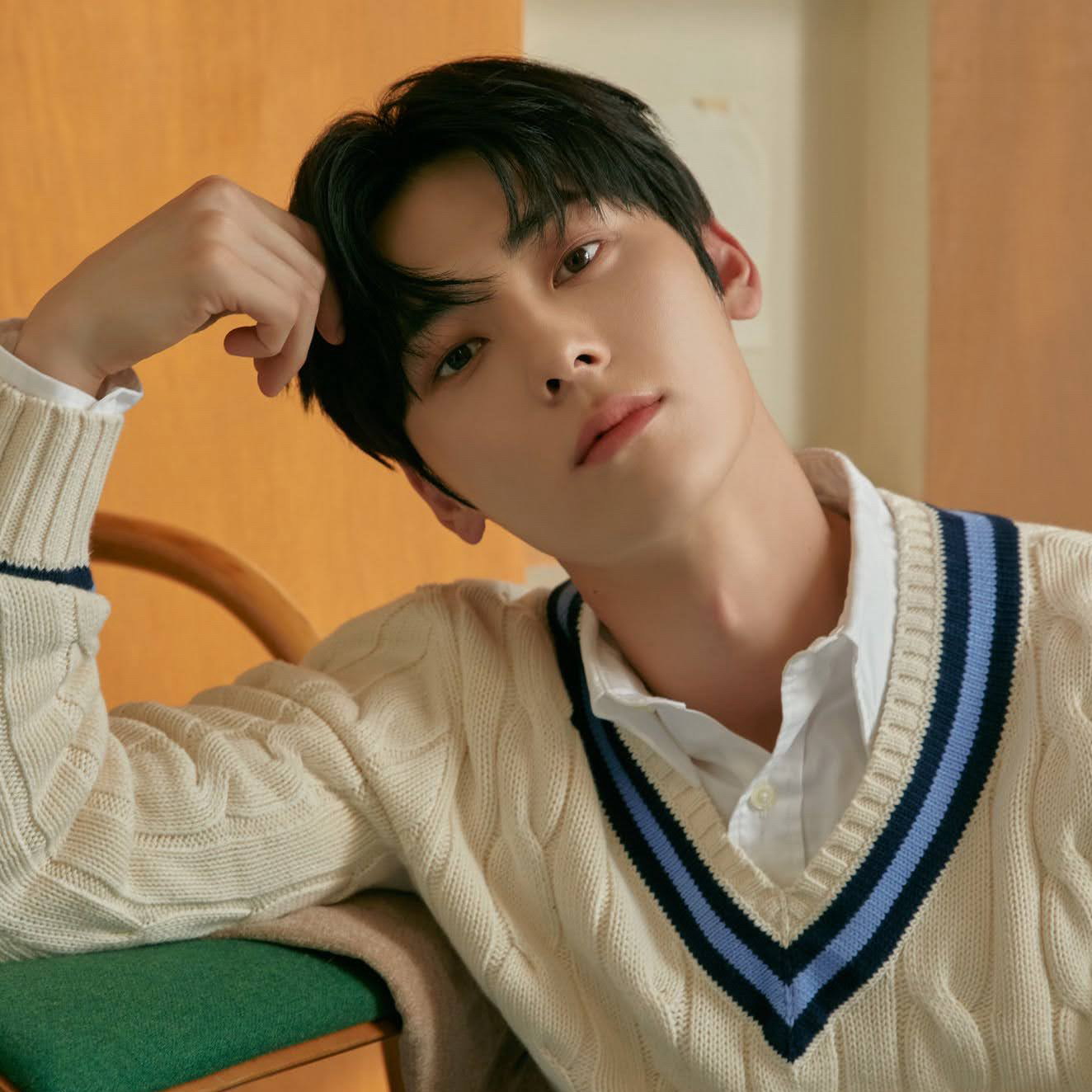Recent activity shot of Hwang Minhyun