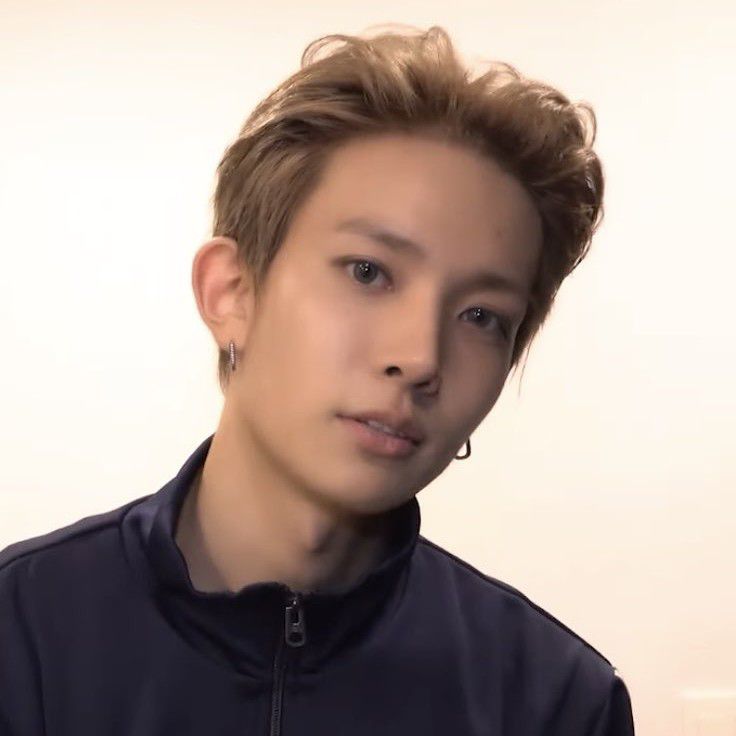 Foto aktivitas terbaru Heeseung (ENHYPEN)