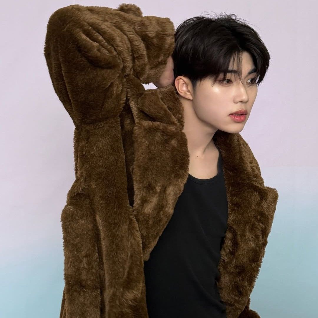 A moment captured by Park Gunwook (ZEROBASEONE)'s fan