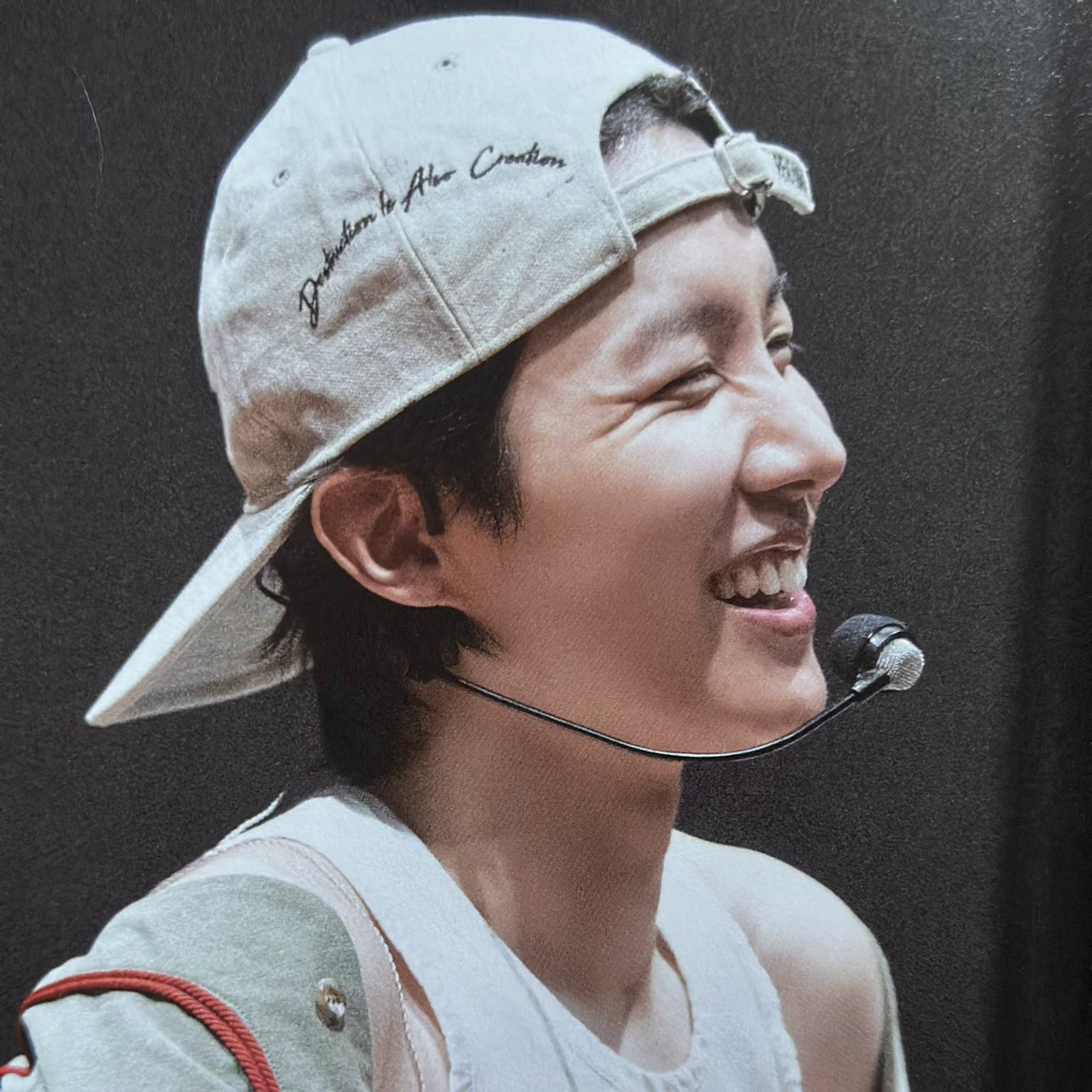 Momen yang diabadikan oleh penggemar j-hope (BTS)