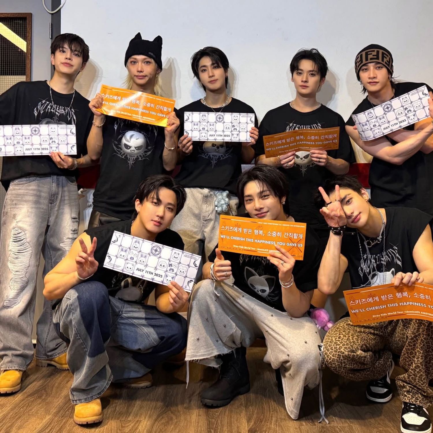 A moment captured by Lee Know (Stray Kids)'s fan