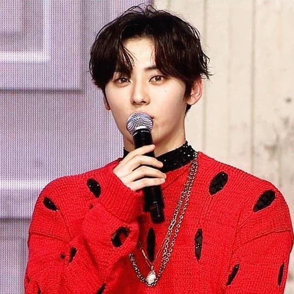 Recent activity shot of Hwang Minhyun