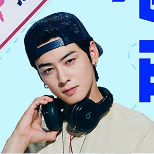 Latest photo of Eunwoo (ASTRO)