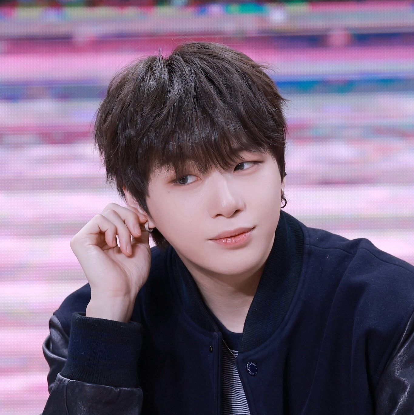 Behind-the-scenes cut of Kang Daniel