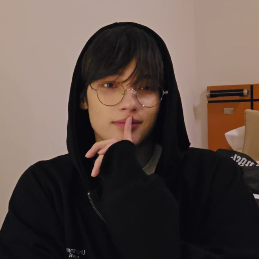Behind-the-scenes cut of HueningKai (TOMORROW X TOGETHER)