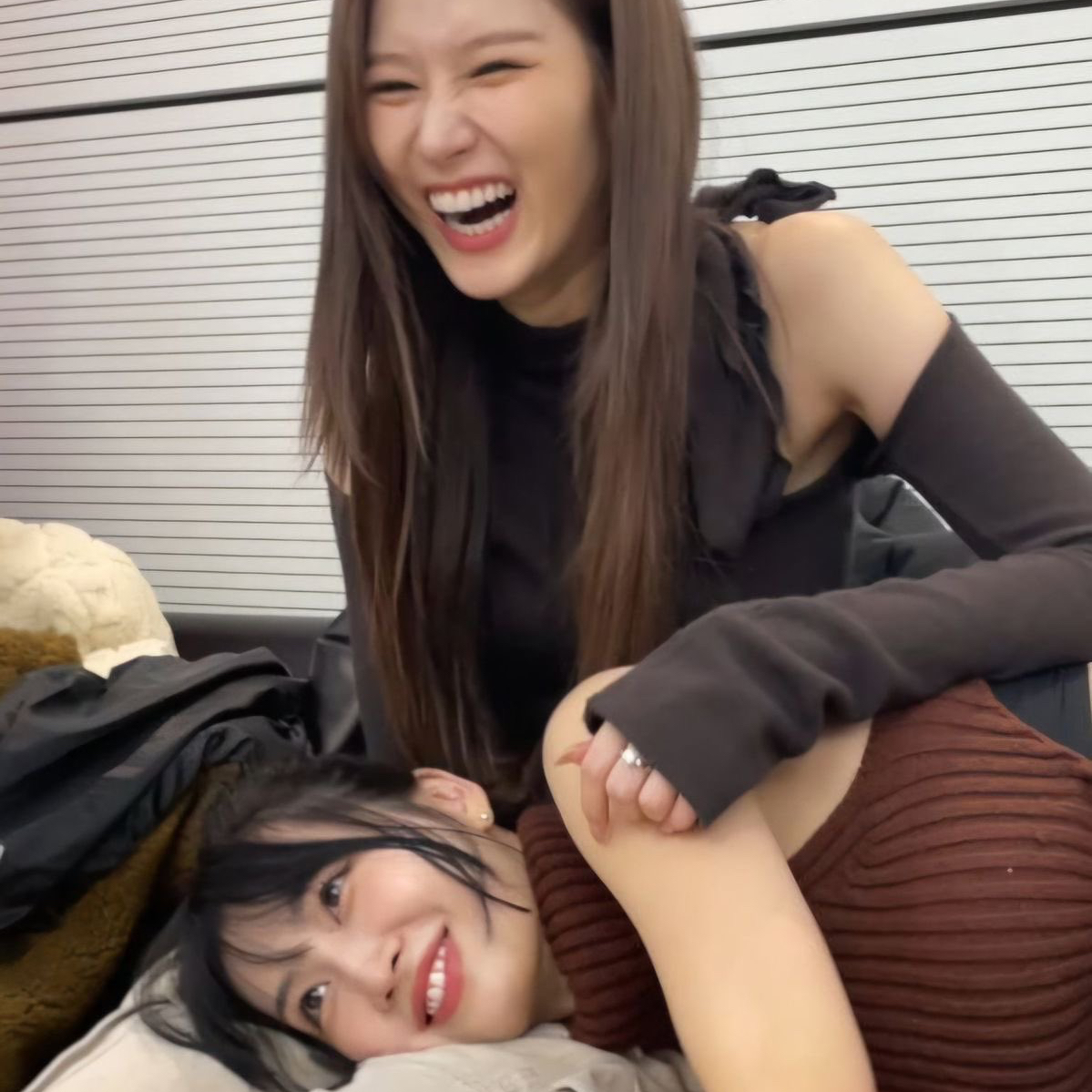 A moment captured by Momo (TWICE)'s fan