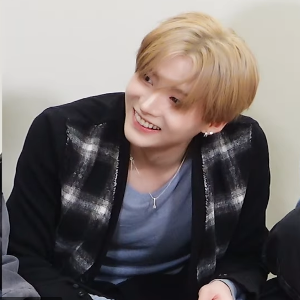 A moment captured by Lee Sangwon (ALPHA DRIVE ONE)'s fan