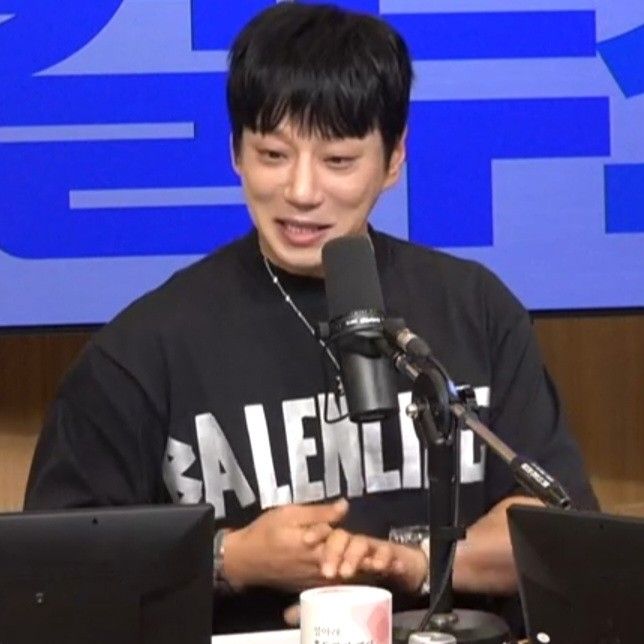 Latest photo of Hwang Chiyeol