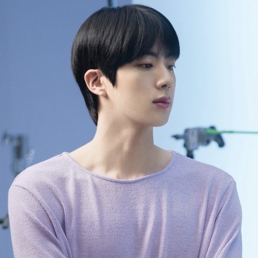 A moment captured by Jin (BTS)'s fan
