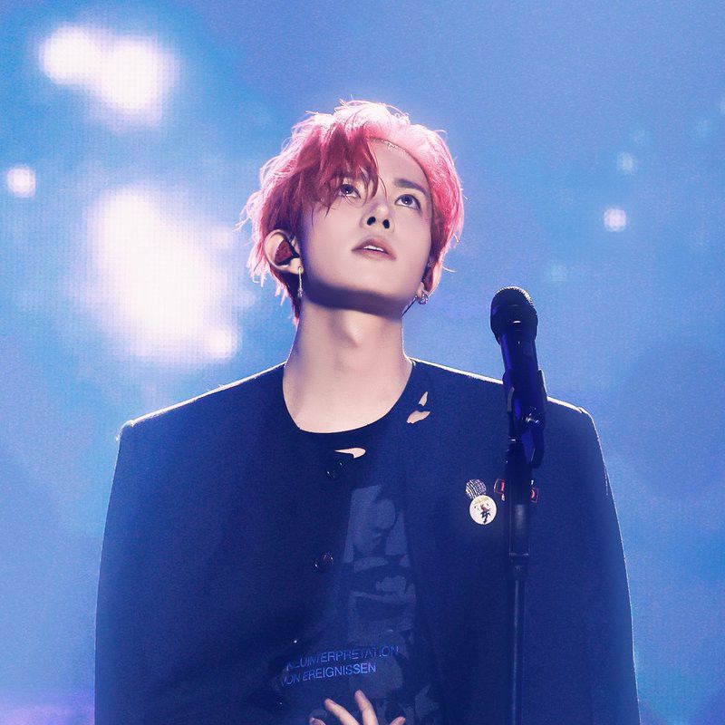 Foto terbaru Heeseung (ENHYPEN)