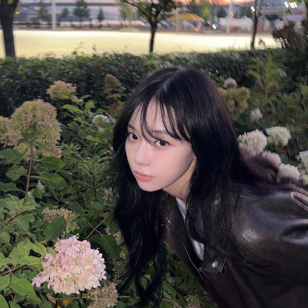 Winter (aespa)的最新活动照片