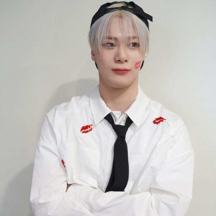 Behind-the-scenes cut of Moonbin (ASTRO)