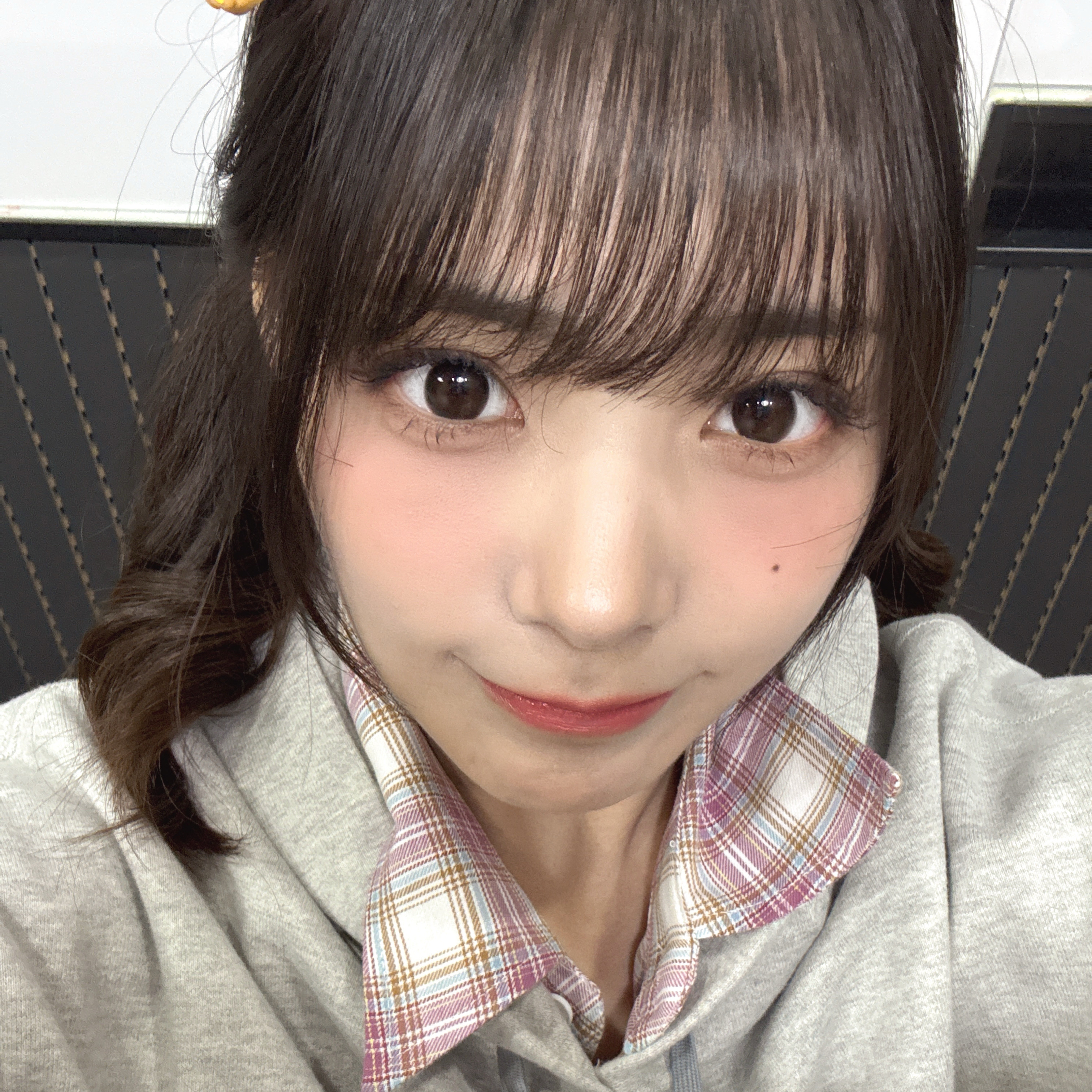 Recent activity shot of Siyeon (QWER)