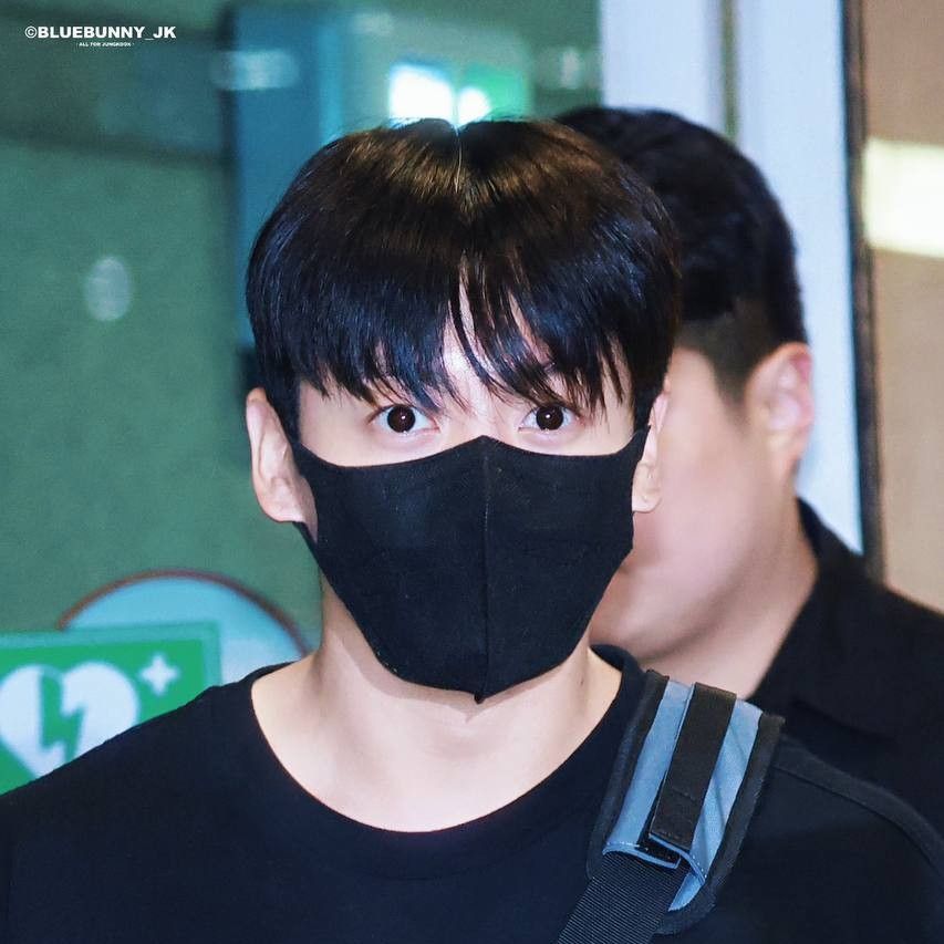 A moment captured by Jungkook (BTS)'s fan