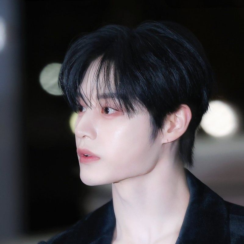 A moment captured by Kim Jiwoong (ZEROBASEONE)'s fan