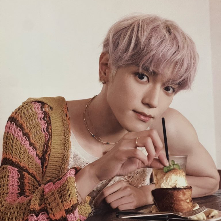 A moment captured by Taeyong (NCT 127)'s fan