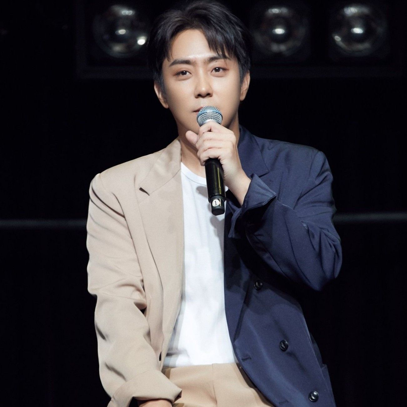 Recent activity shot of Eun Jiwon (SECHSKIES)