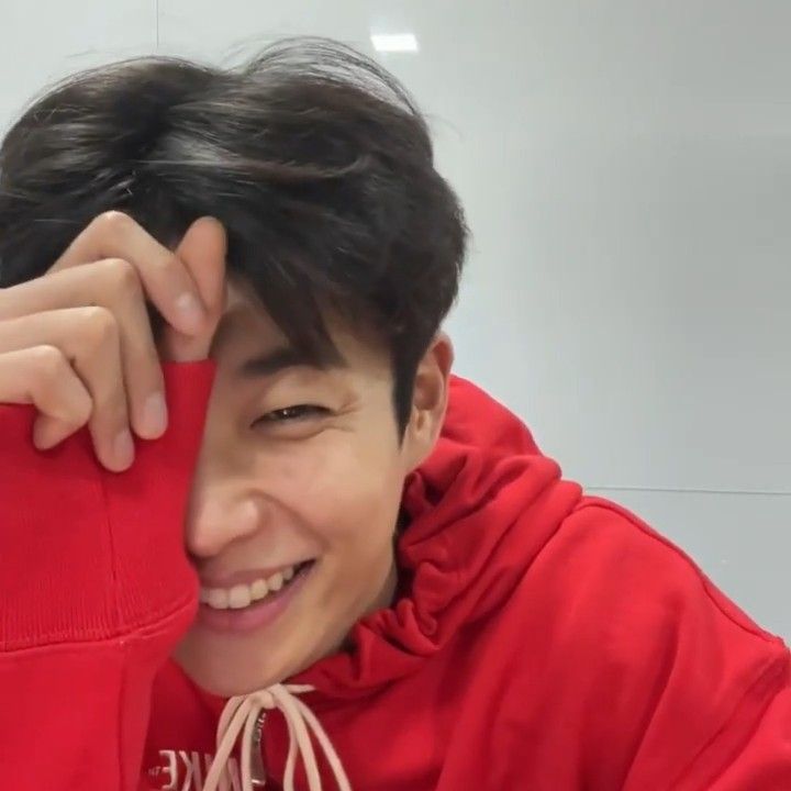 MJ (아스트로)의 최신 사진