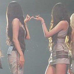 A moment captured by An Yujin (IVE)'s fan