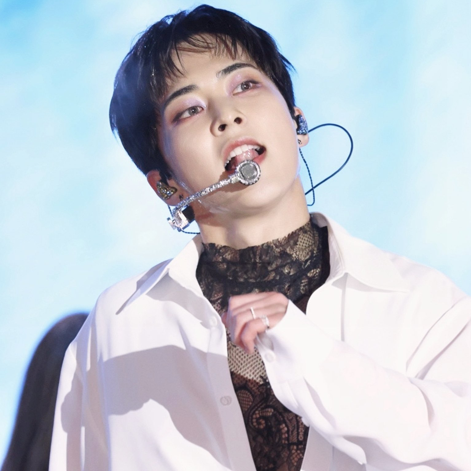 Behind-the-scenes cut of Xiumin (EXO)