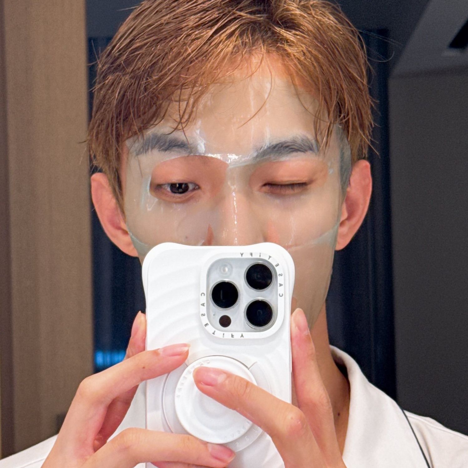 Behind-the-scenes cut of DK (SEVENTEEN)