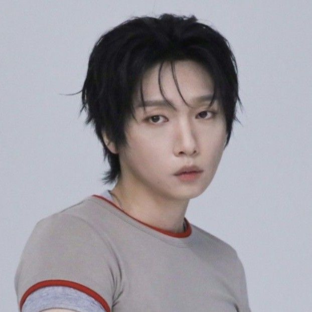 Recent activity shot of Jeong Sewoon