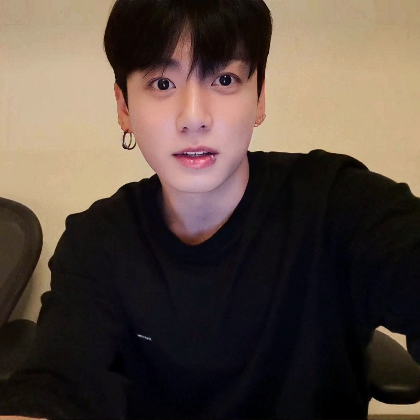 Latest photo of Jungkook (BTS)
