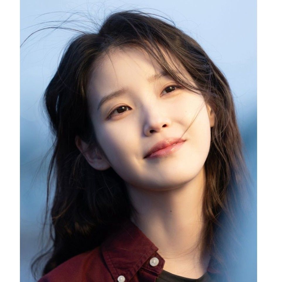 Recent activity shot of IU