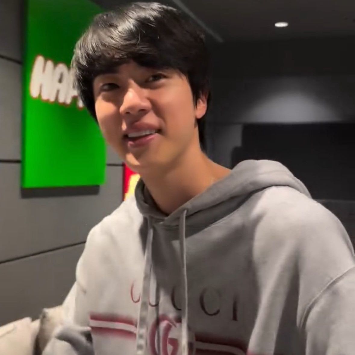 Must-see popular post of 방탄소년단, your favorite