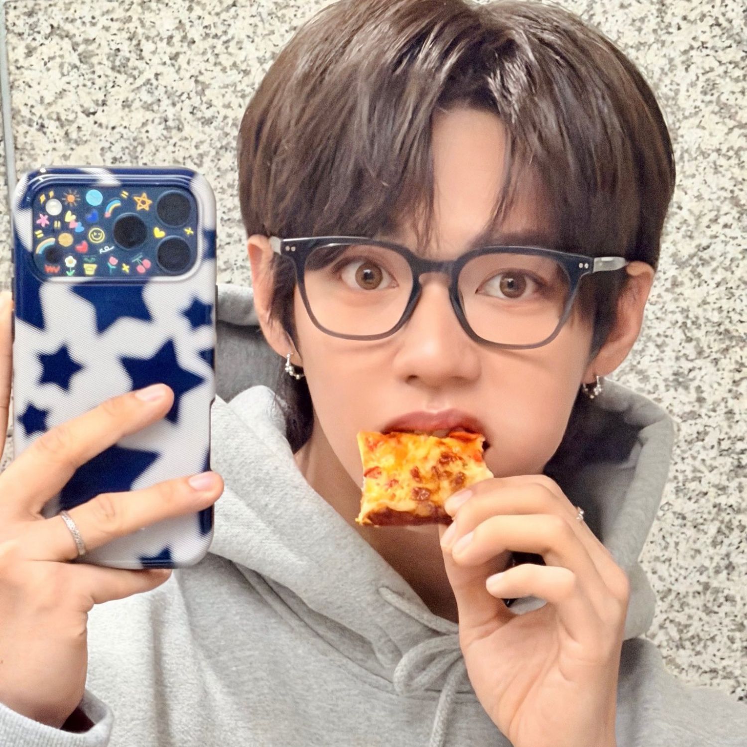 Behind-the-scenes cut of JL (AHOF)